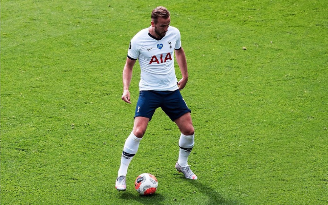 他依旧以独 他依旧以独