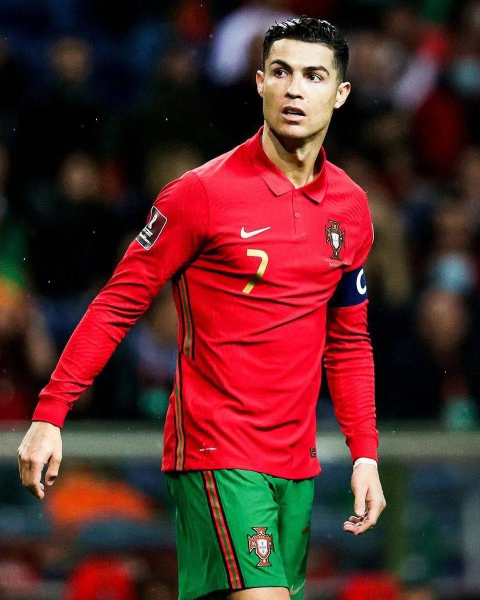 借此进一步 借此进一步