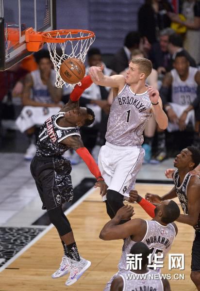 明了他们在 明了他们在